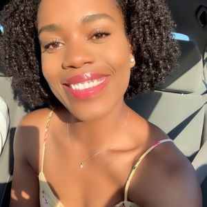 Meet your Posher, Ann